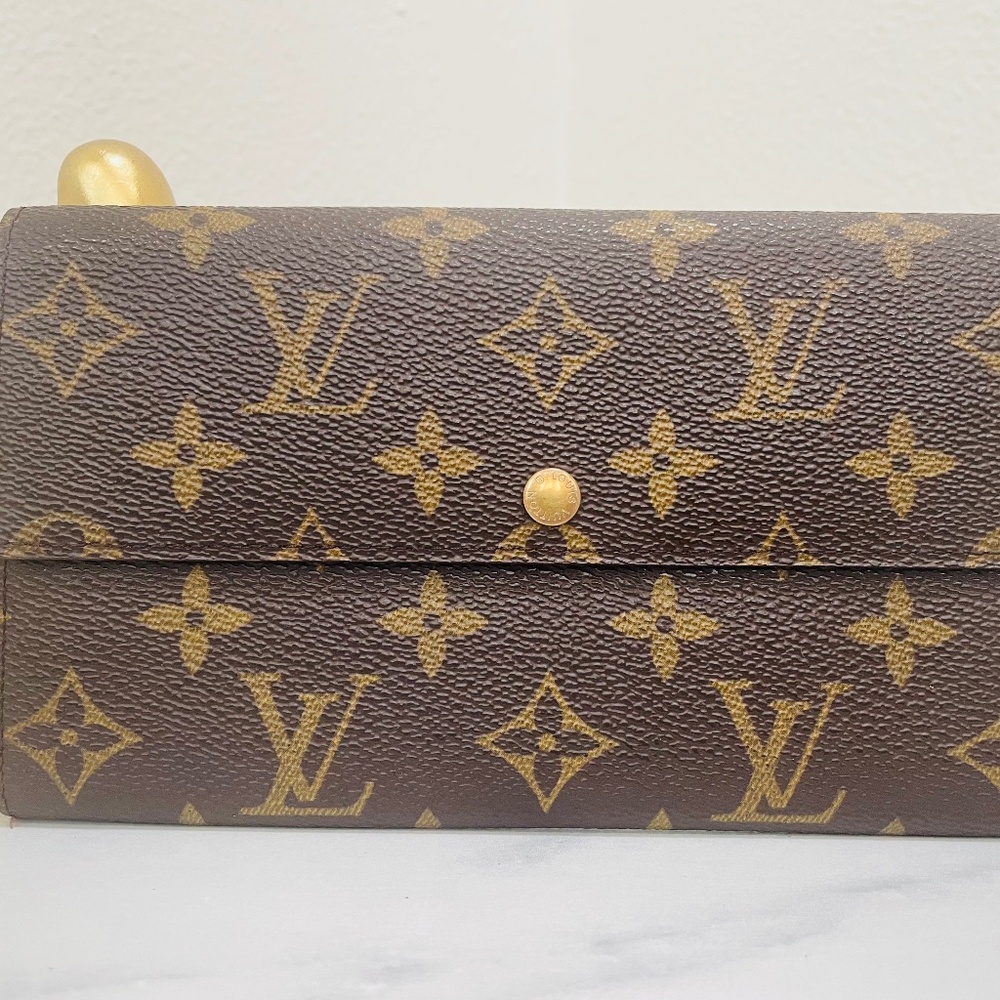Louis Vuitton Sarah Monogram Bi-fold Long Wallet